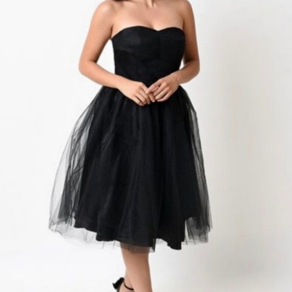 Hellbunny strapless dress - Picture 2 of 3